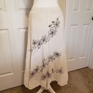 Cream Colored Boho Skirt (Small)